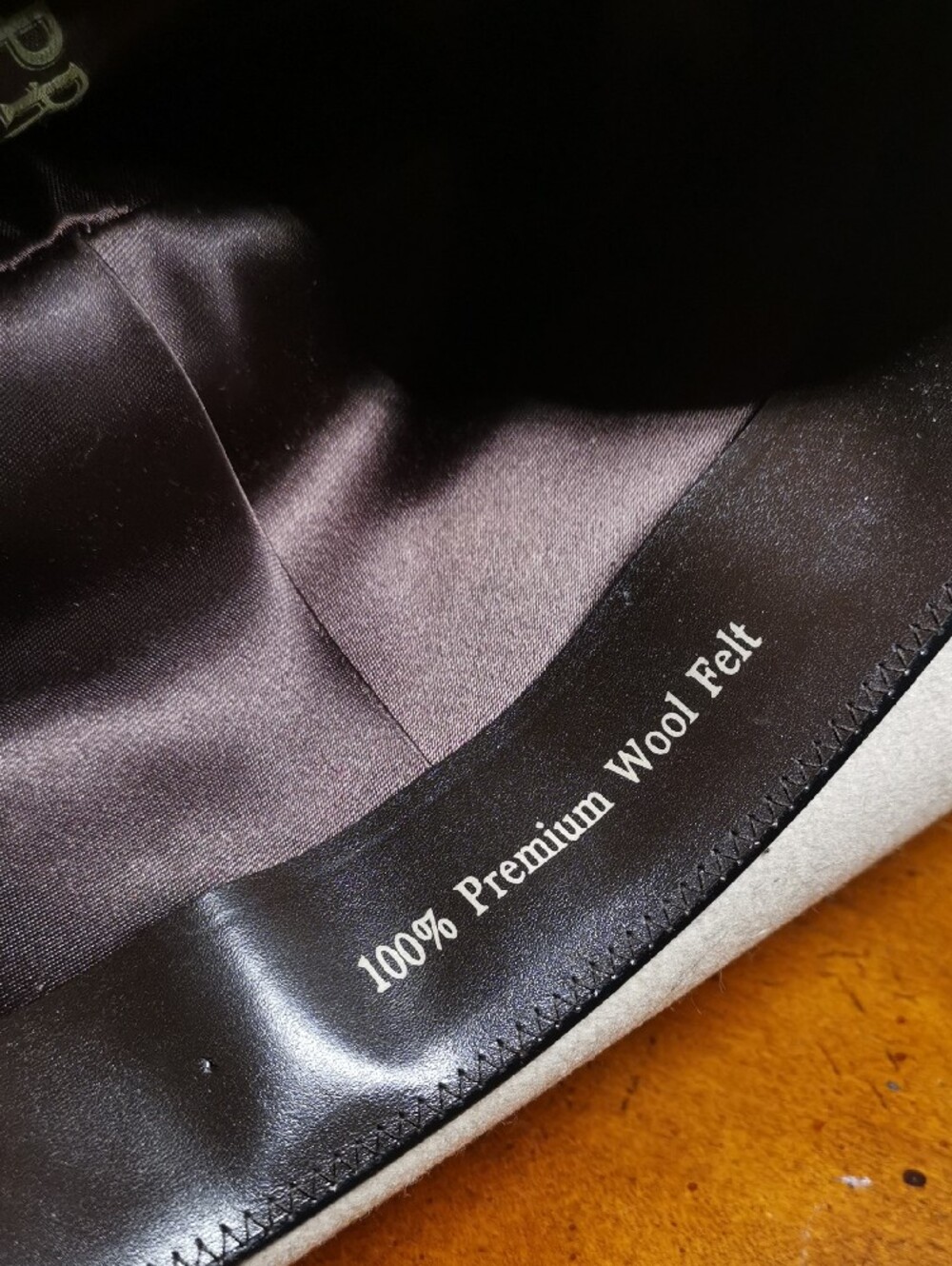 Express Riders Cream Cowboy Hat - Picture 5 of 6